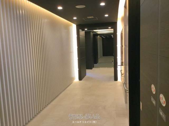 Wise Grace City Kumochi 1LDK Apartment for Sale in Naha - Thumbnail 3