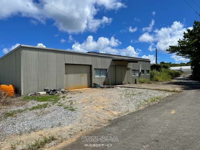 8,016 sqm Farmland with Greenhouses for Sale in Nago, Okinawa - Thumbnail 3