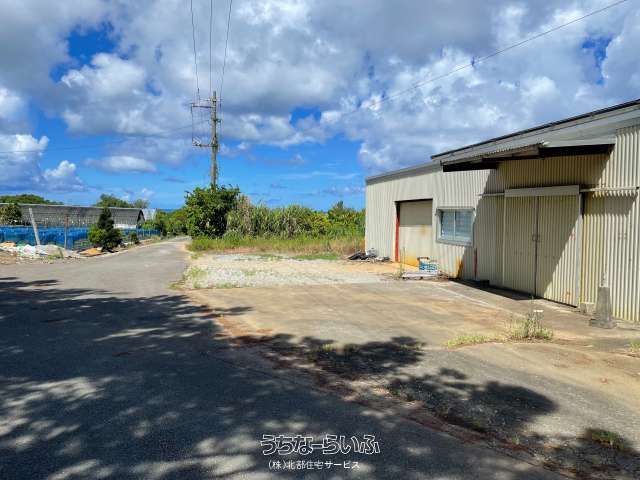 8,016 sqm Farmland with Greenhouses for Sale in Nago, Okinawa - Thumbnail 4