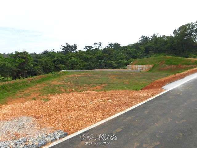 Land for Sale in Nakijin Village, Okinawa with Kouri Island Views - Thumbnail 4