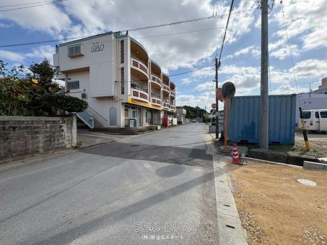 124.02 sqm Residential Land for Sale in Tomigusuku, Okinawa - Thumbnail 3