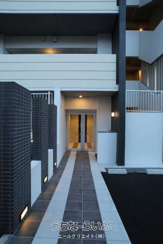 Wise Stem Court Hanatagawa 2LDK Apartment for Sale in Naha - Thumbnail 2
