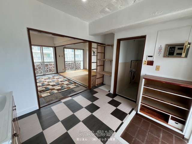 Affordable 2DK Apartment for Rent in Nanjo City, Okinawa - Thumbnail 4