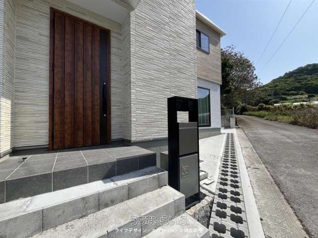 New 3LDK House with Premium Spec in Nanjo City, Okinawa - Thumbnail 3