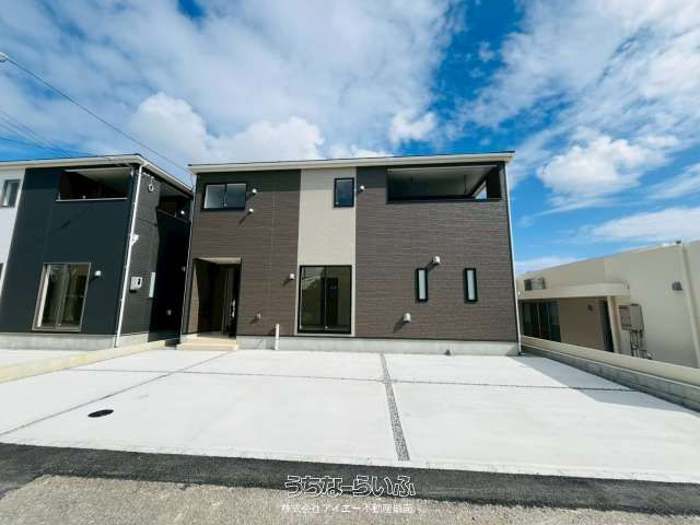 New 4LDK House for Sale in Yaese Town, Okinawa - Thumbnail 2