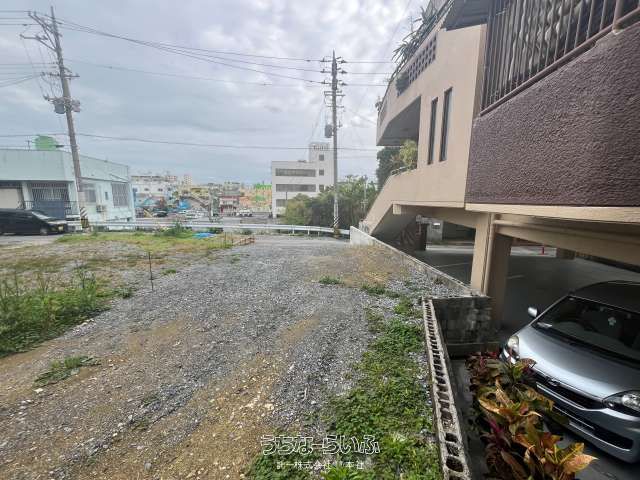 Land for Sale in Okinawa City - 107.46 sqm Plot Near Koza Crossroads - Thumbnail 3