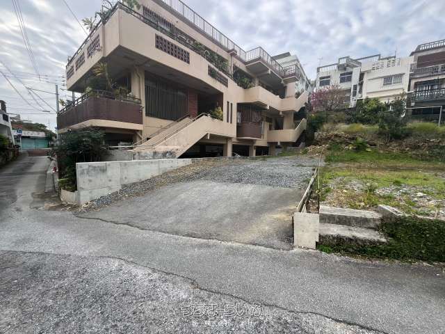 Land for Sale in Okinawa City - 107.46 sqm Plot Near Koza Crossroads - Thumbnail 2