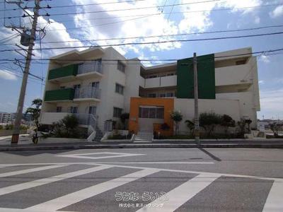 Modern 3LDK Apartment with Views in Yaese, Okinawa — Image 1, Yaese, Okinawa