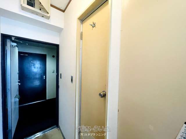 1R Apartment for Rent in Matsukawa, Naha, Okinawa - Thumbnail 4