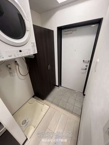 Modern 1K Apartment for Rent in Urasoe, Okinawa with Free Internet - Thumbnail 4