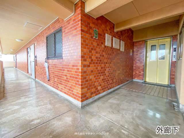 Fully Renovated 2LDK Apartment near Kencho-mae Station, Naha - Thumbnail 3