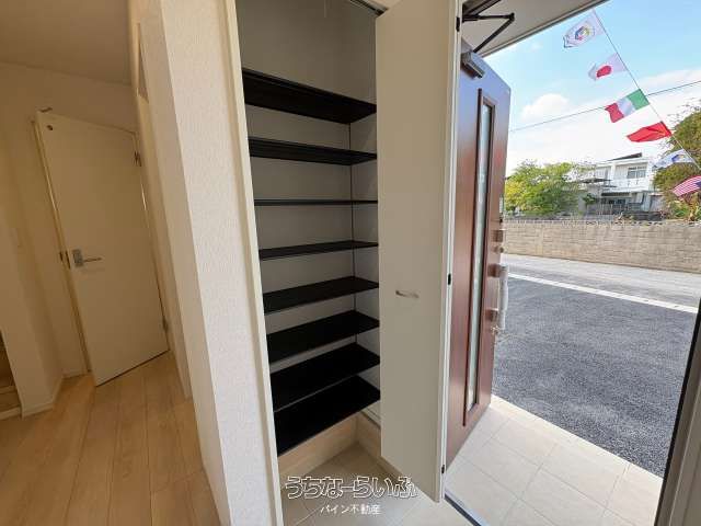 New 4LDK House in Ginoza, Okinawa with Beach Access and 3 Parking - Thumbnail 4