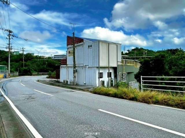 Land with Lightweight Steel Building for Sale in Ginowan, Okinawa - Thumbnail 3