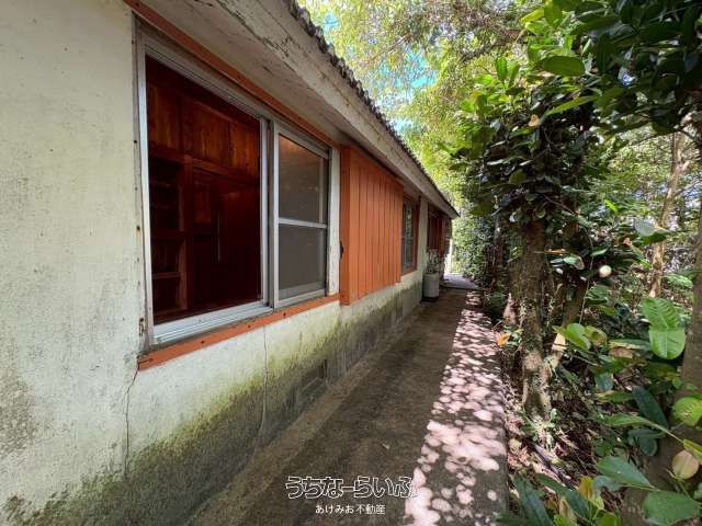 5DK House for Rent with Garden in Nakijin Village, Okinawa - Thumbnail 4