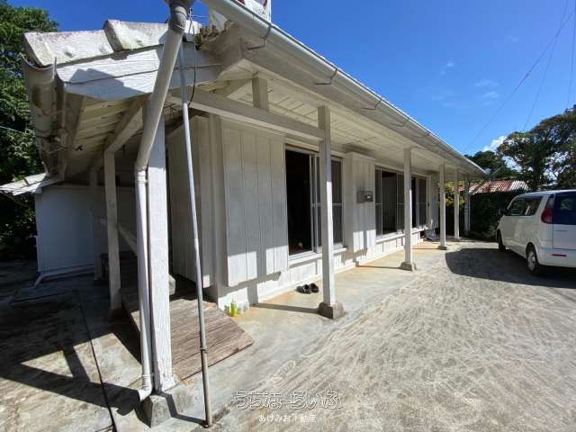 5DK House for Rent with Garden in Nakijin Village, Okinawa - Thumbnail 2