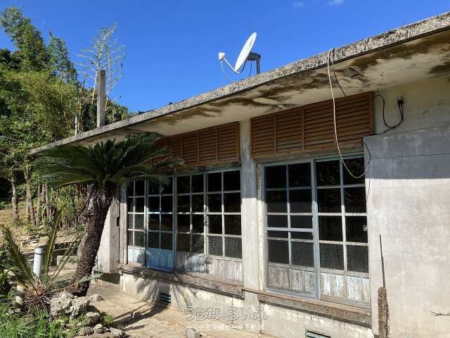 Countryside Land with House in Higashi Village, Okinawa - Thumbnail 2