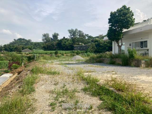 Spacious 3LDK House for Rent in Nago with Ocean Views - Thumbnail 4