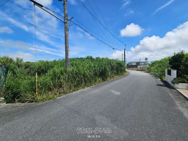 1205 sqm Land for Sale in Yaese Town, Okinawa - Thumbnail 2