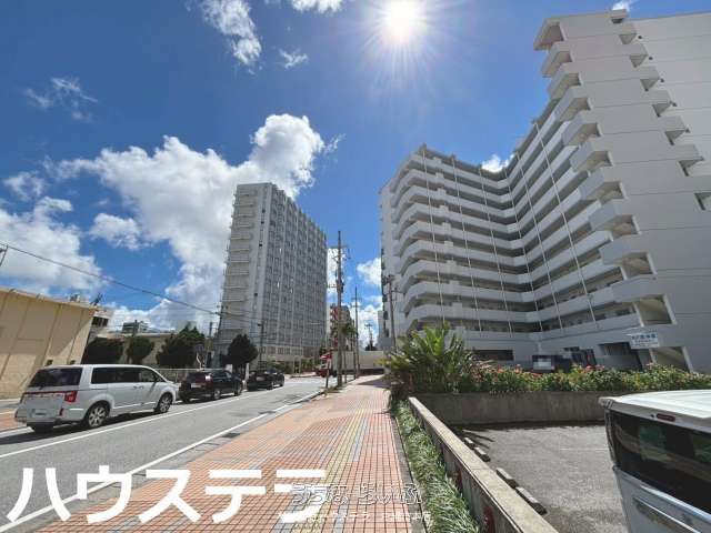 Port Castle Entire Apartment Building for Rent in Naha, Okinawa - Thumbnail 2