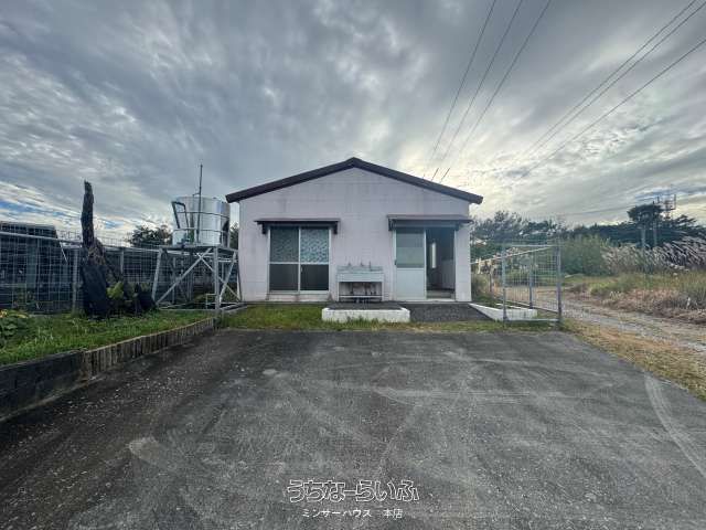 Ocean View 1LDK House with Solar Income in Ogimi, Okinawa - Thumbnail 3