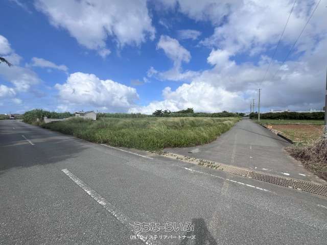 864 Tsubo Agricultural Land for Sale in Yomitan Village, Okinawa - Image 1