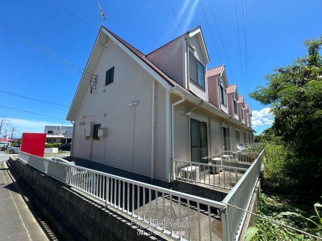 6-Unit Investment Apartment for Sale in Yomitan, Okinawa - Thumbnail 3