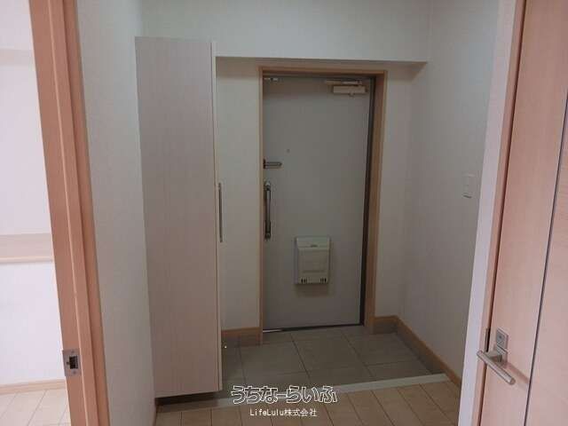 Chateau Rose Unit 204: 2LDK Apartment for Rent in Nago City, Okinawa - Thumbnail 3