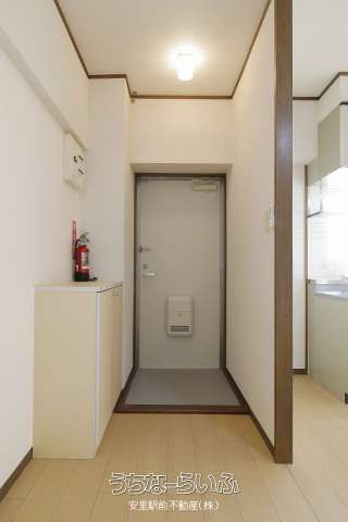 Castle Awase 303 Apartment for Rent in Okinawa City - Thumbnail 2