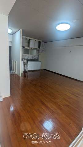 2LDK Apartment for Sale in Yuasahome Urasoe Condo, Okinawa - Thumbnail 4