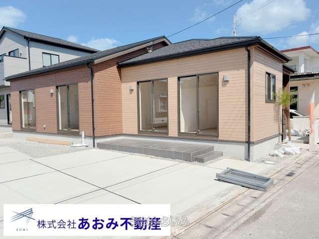 New 3LDK Single-Story House for Sale in Uruma, Okinawa - Thumbnail 2