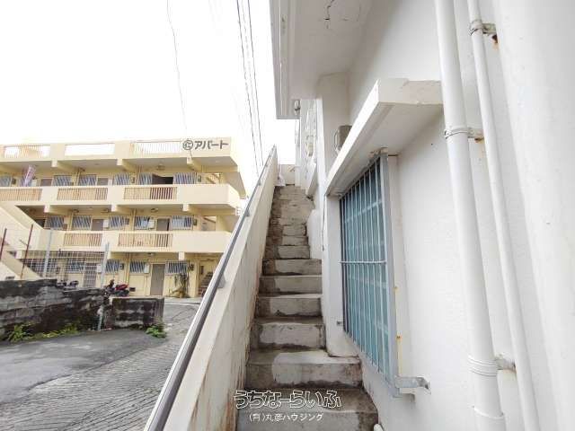 1R Apartment for Rent in Kunbaru, Naha - 32,000 Yen - Thumbnail 3