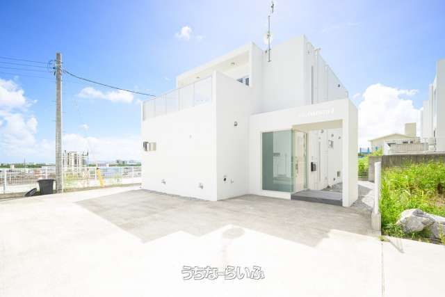 4LDK Investment House for Sale in Uruma, Okinawa with Rental Income - Thumbnail 2