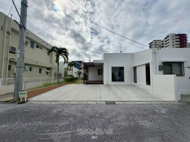 Spacious 3LDK RC House for Rent in Toyosaki, Okinawa - Thumbnail 3