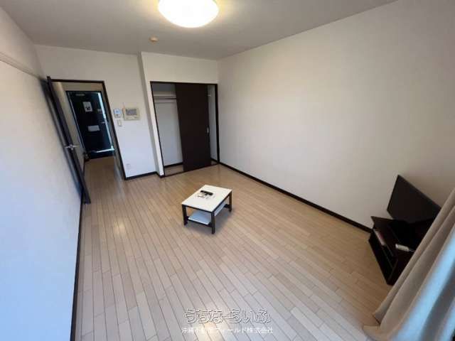 Leonext Plan Dore Makabi 1K Apartment for Rent in Naha, Okinawa - Thumbnail 3