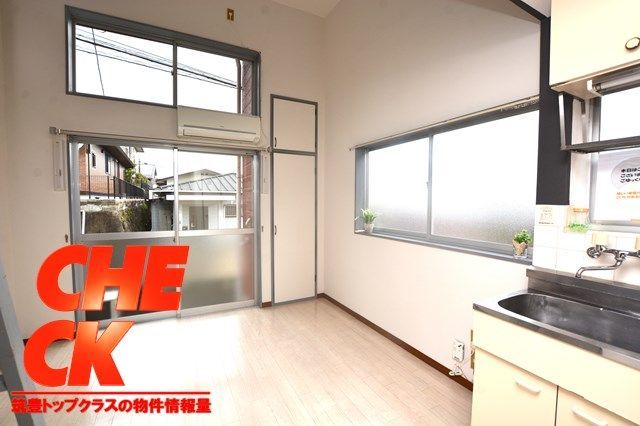 OASIS日吉台103 Studio Apartment for Rent in Kitakyushu - Thumbnail 4