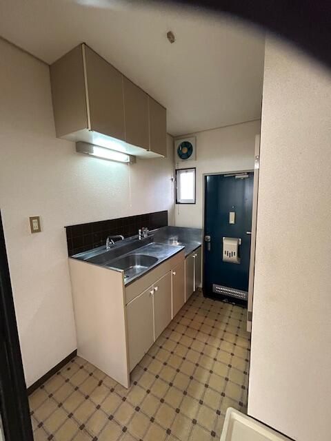 Honda Apartment 103 Rental in Kitakyushu - 1K with Air Conditioning - Thumbnail 2