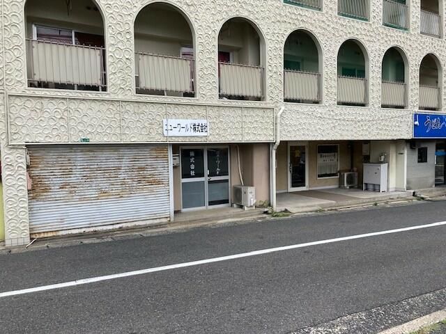 Commercial Unit for Sale in Blue Heights Saburomaru, Kitakyushu - Thumbnail 2