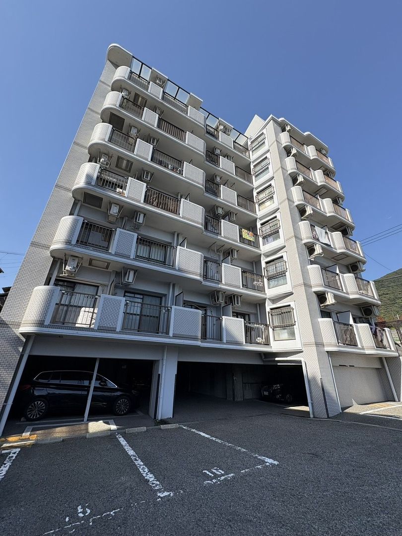 Tenanted 1K Apartment for Sale Near Abe Mountain Park Station, Kitakyushu - Thumbnail 2