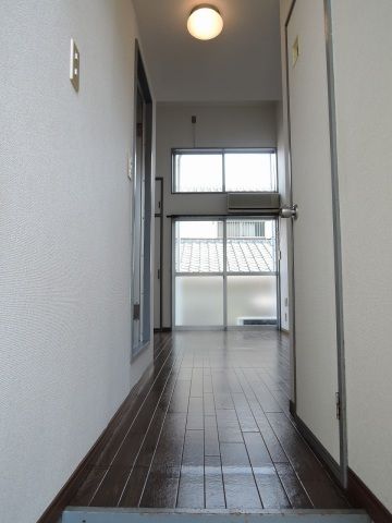 White Heights Hiyoshidai 101 Rental Apartment in Kitakyushu - Thumbnail 2