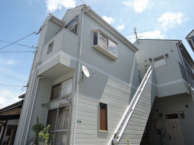 White Heights Hiyoshidai 101 Rental Apartment in Kitakyushu - Image 1