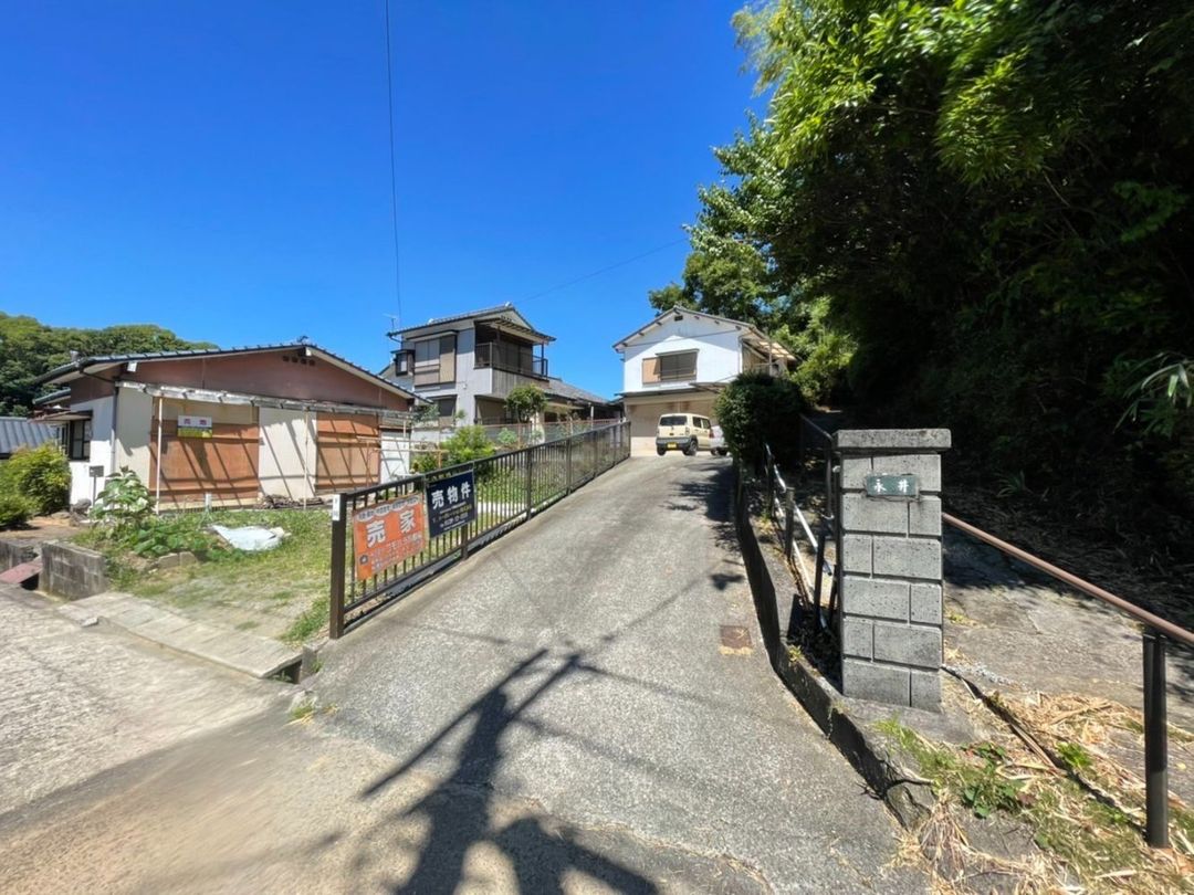 140-Tsubo Land with 3DK House in Arao City, Kumamoto - Thumbnail 2