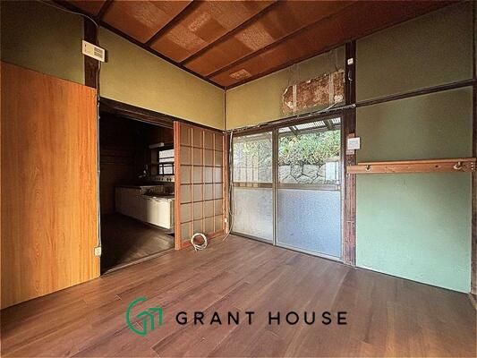 1951 4DK House with Garden in Kitakyushu Yahatahigashi for 1.5M Yen - Thumbnail 4