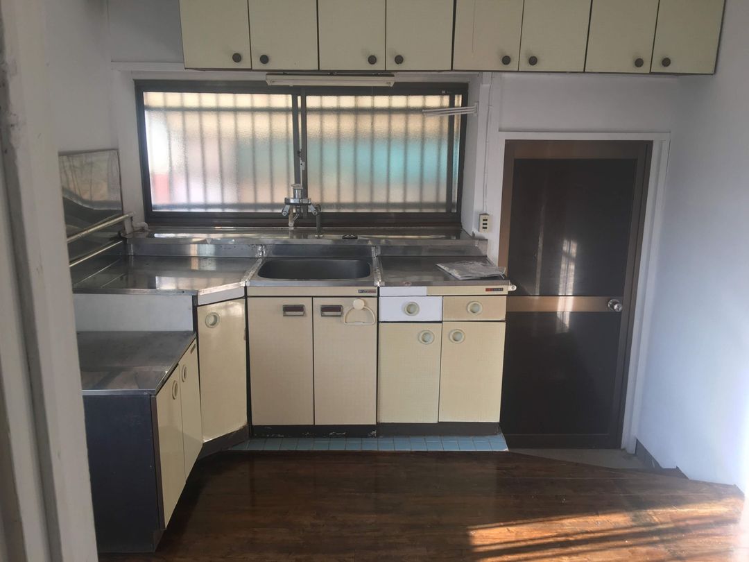 3DK House for Sale in Kitakyushu, 20% Yield, Near Edamitsu Station - Thumbnail 2