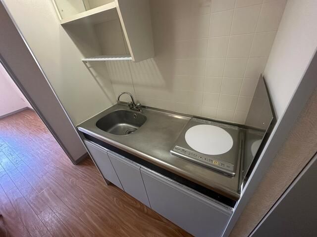 1K Apartment for Sale in La Résidence de Saint-Ours, Kitakyushu - Thumbnail 3