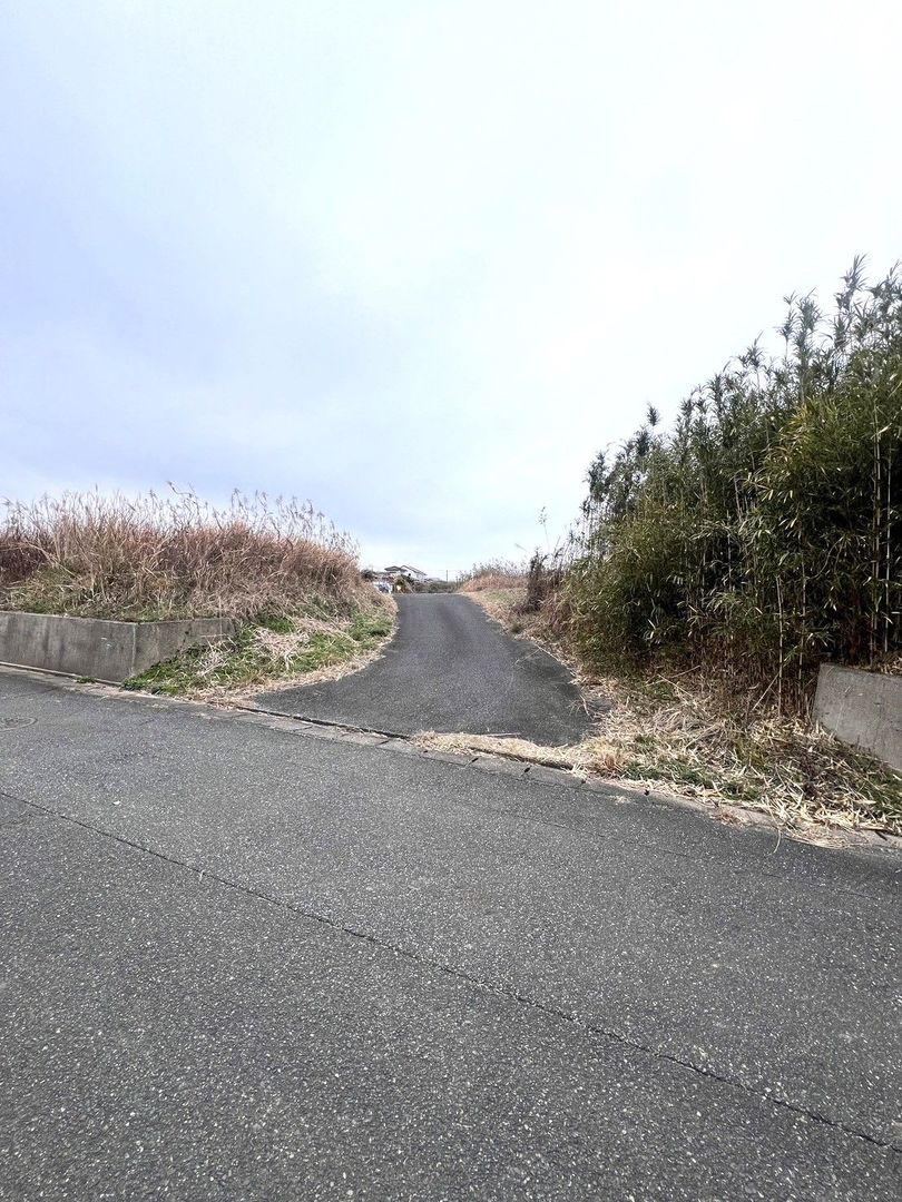 Vacant Land Plot in Itoshima City, Fukuoka - No Building Permitted - Thumbnail 3
