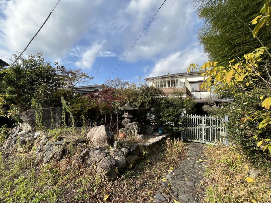 108.9 Tsubo Land with 6LDK House for Sale in Omuta, Fukuoka - Thumbnail 4