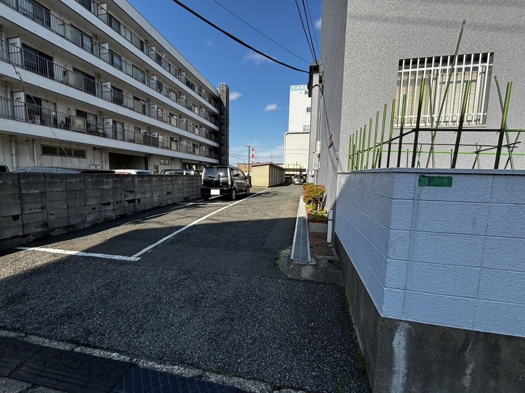 3DK Apartment for Sale Near Jinnoharu Station, Kitakyushu - Thumbnail 3