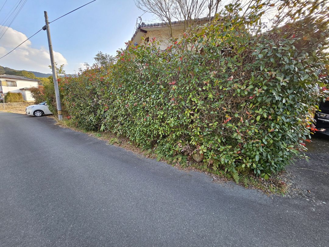 8LDK House for Sale in Omuta, Fukuoka with Renovated Kitchen & Bath - Thumbnail 3