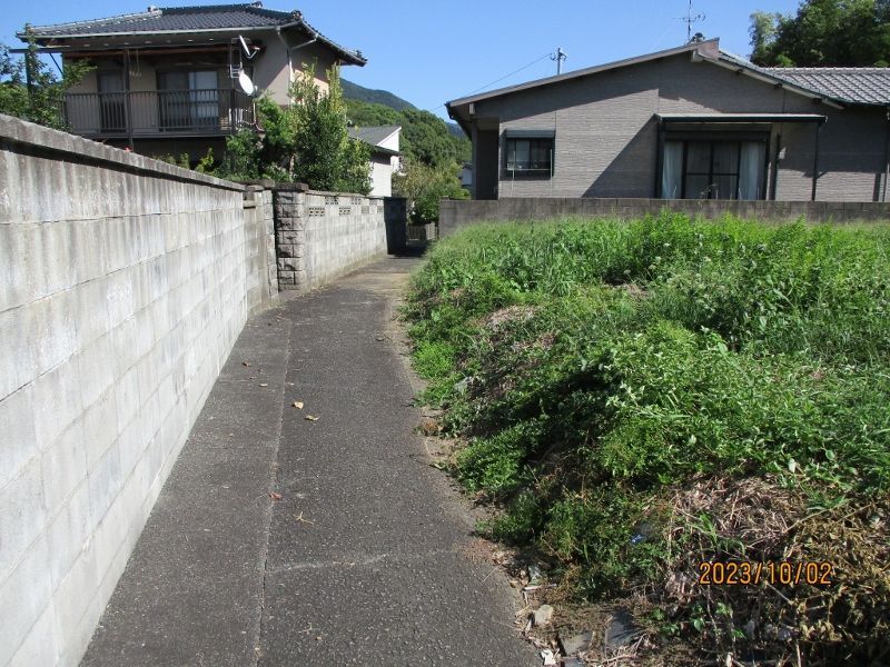 Land for Sale in Kitakyushu: 614 sqm Parcels in Yahata Nishi Ward - Thumbnail 2