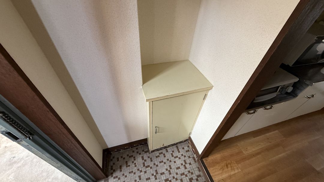 2K Apartment for Sale near Tangu Station, Kitakyushu - Thumbnail 3